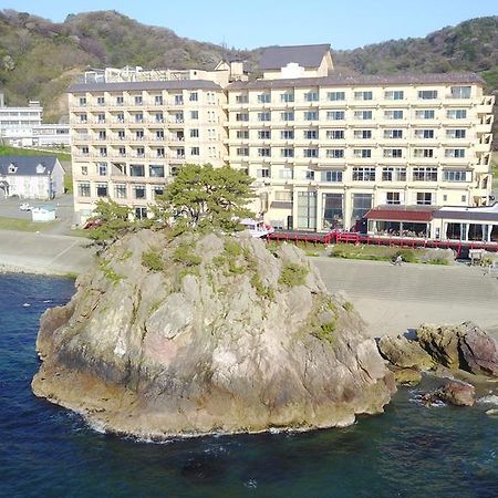 Yura Onsen Yaotome Hotel Tsuruoka Exterior foto